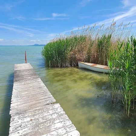 Сasa de vacaciones In Balatonmariafürdo 43118