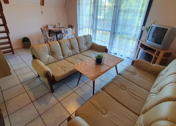 In 43118 * Balatonmáriafürdő