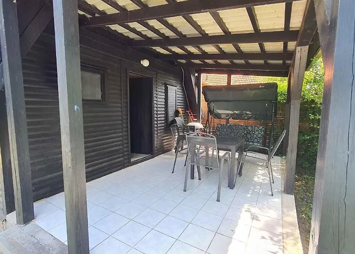 度假居 In 43118 *